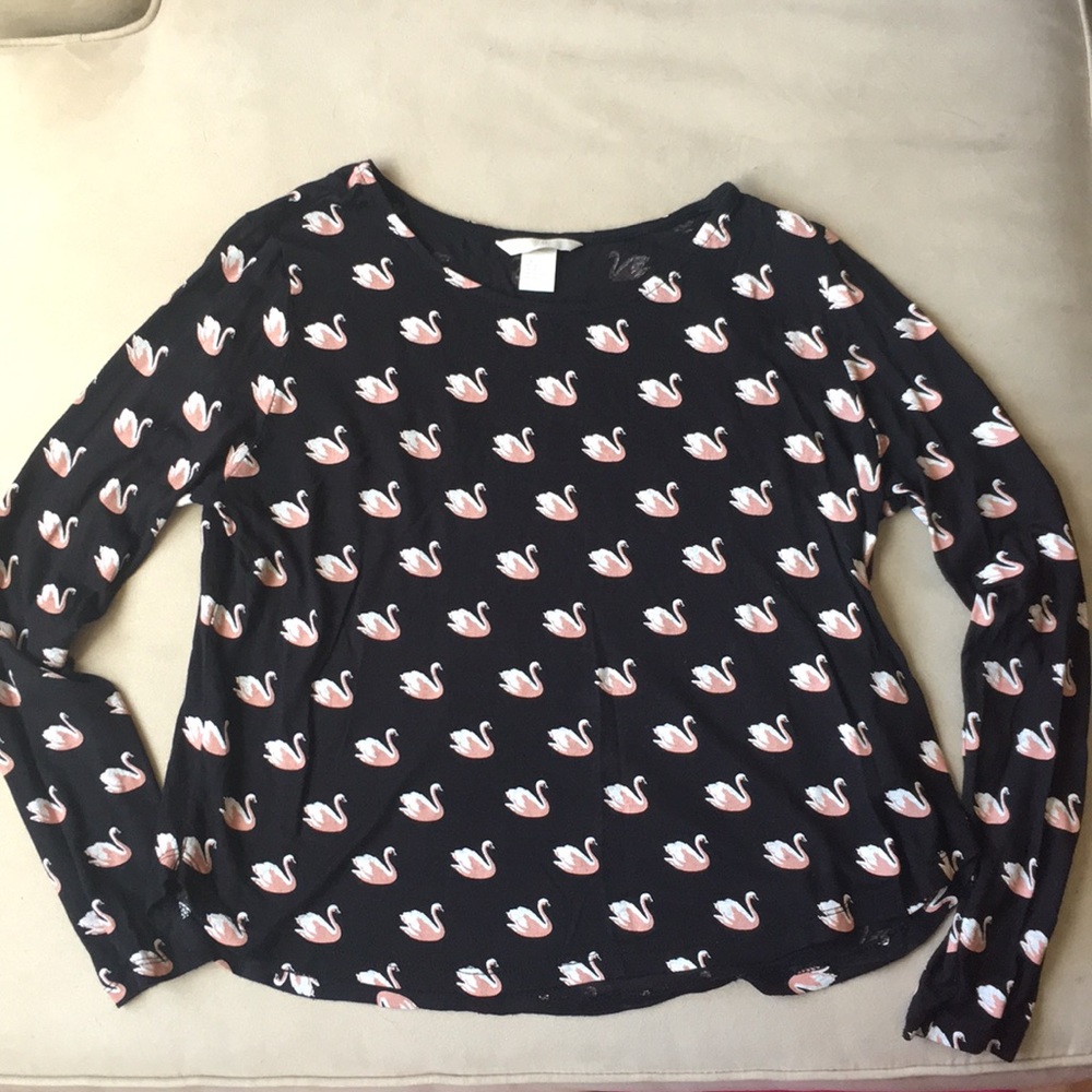 H&M black and pink swan print long sleeve shirt